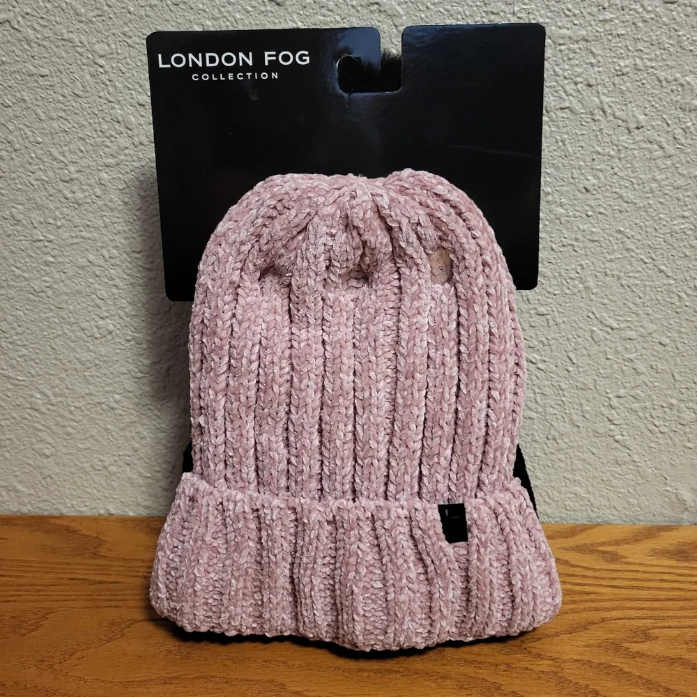 NWT Two London Fog Knit Thermal Plush Lining Beanies - Black & Pink